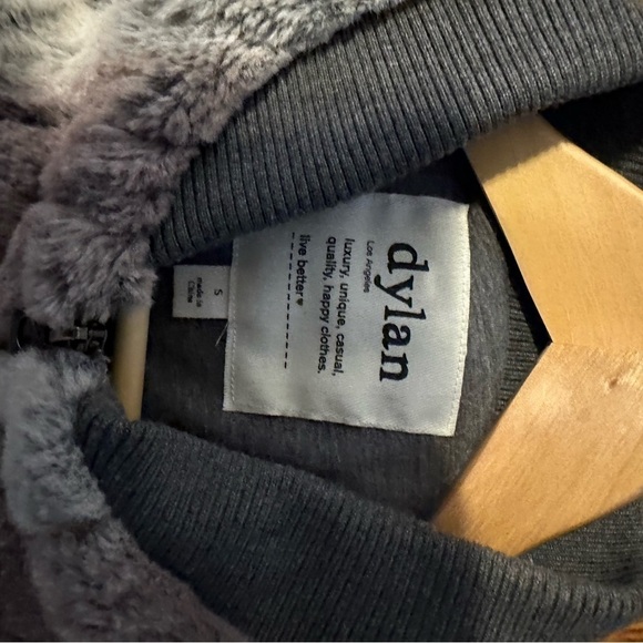 DYLAN SulkyFaux Fur Jacket, like new - Picture 3 of 7